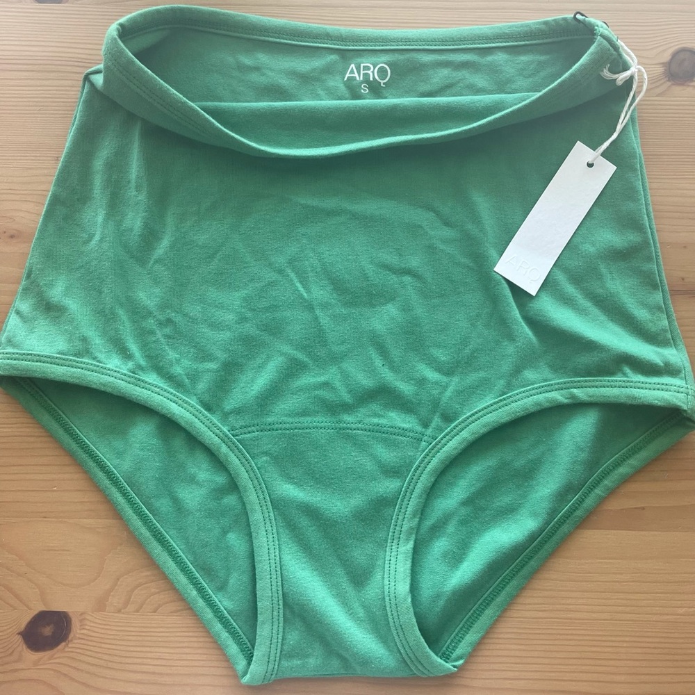 ARQ High-Rise Undies - Verdant